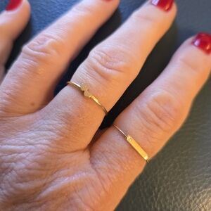 Elegant Gold Heart and Bar w/stone Rings